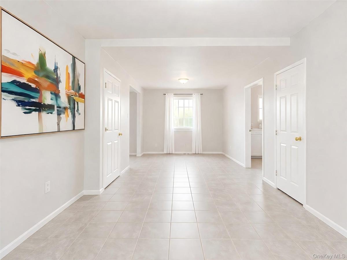 1st floor living room