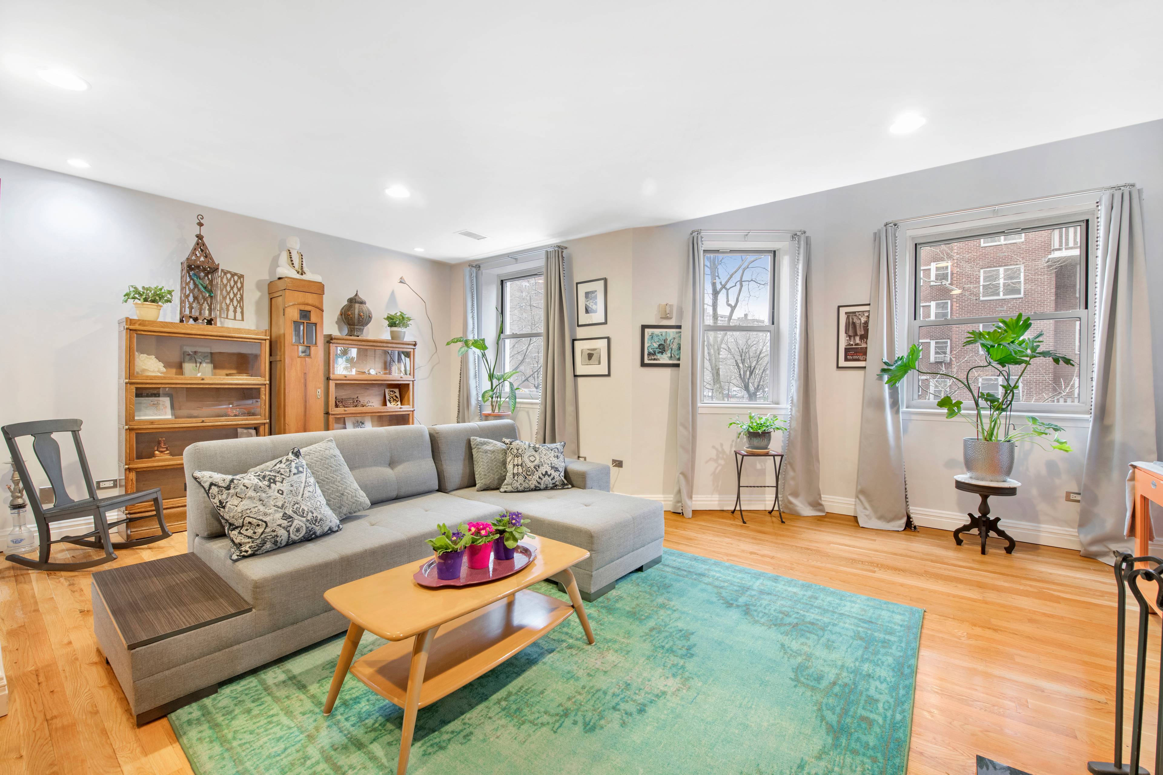 357 West 29th Street, Apartment 1A, fulfills the wish list.
