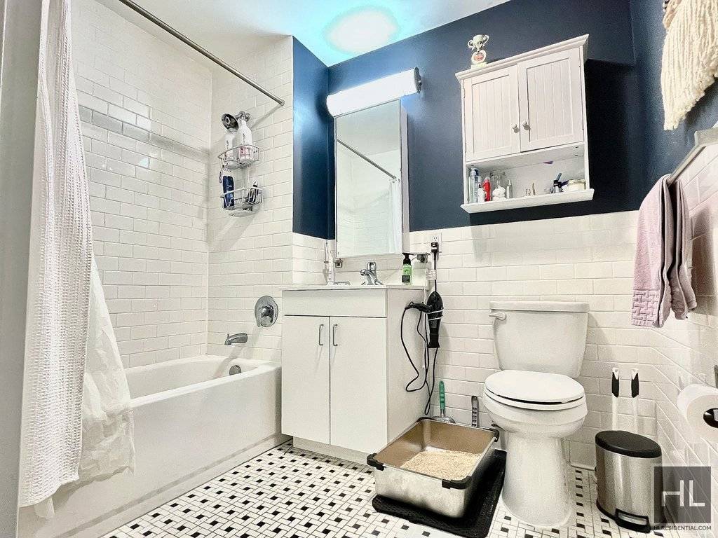 SOUTH FACING 1 BEDROOM WITH WALK IN CLOSET 1 BATHROOM Specific unit has maximum household income 125 AMI, offers that come in would have to be approved by the housing ...