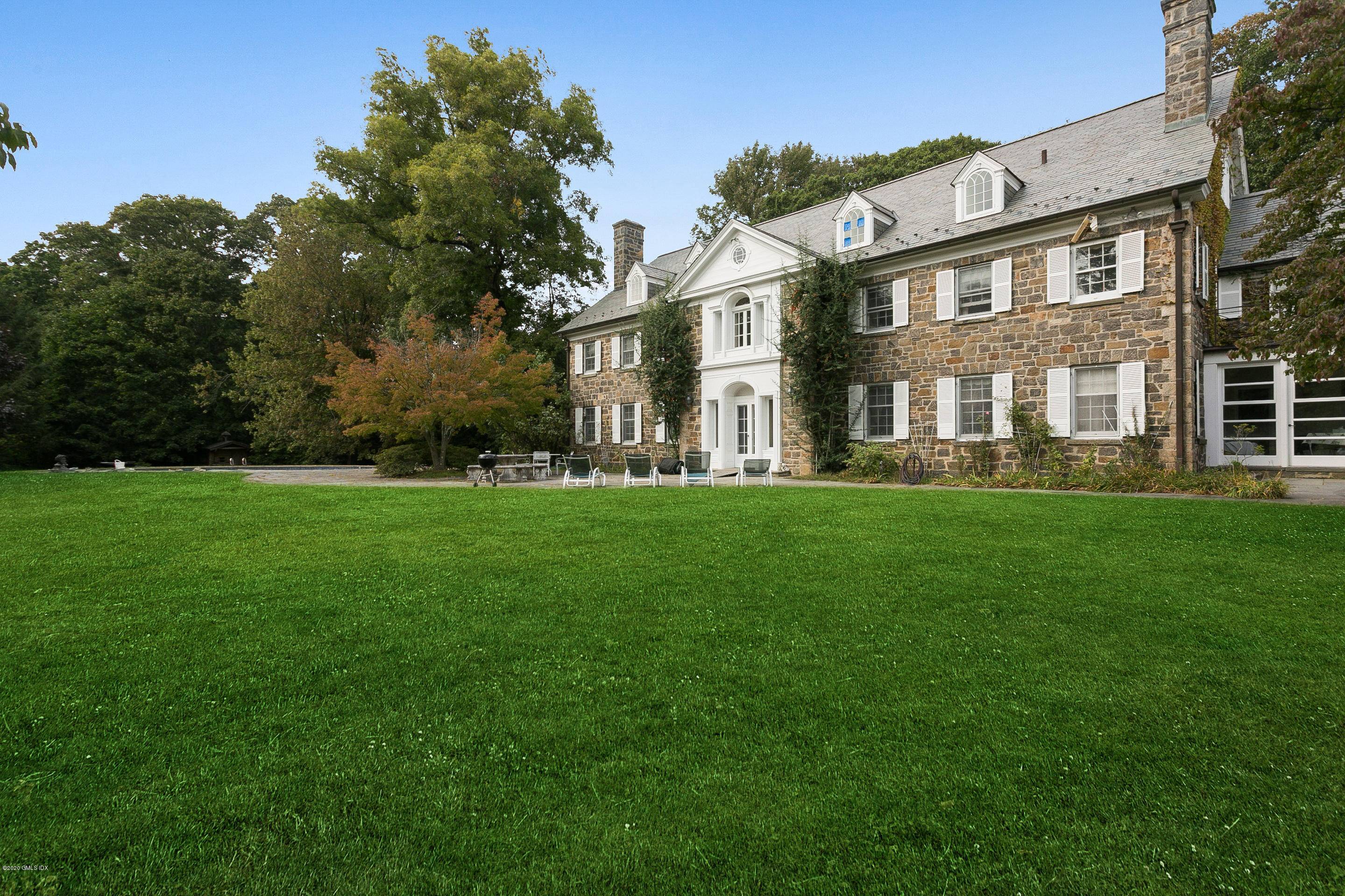 Located in the Deer Park association in prestigious Greenwich, CT on 2.