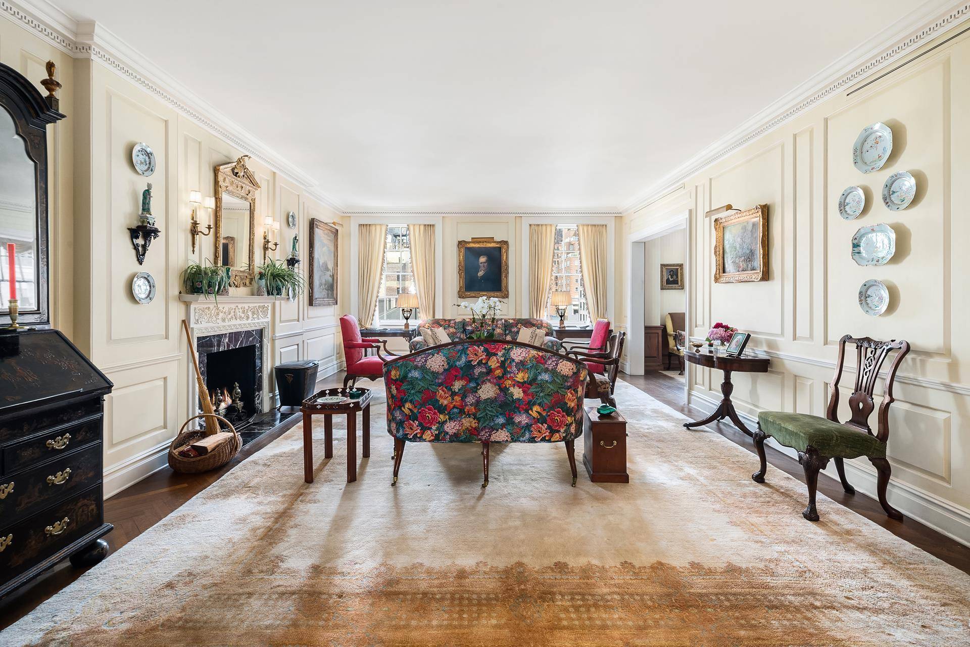 Elegantly Designed Corner Apartment on Park Avenue This originally 9 to 7 room home is situated in one of the finest buildings designed by famed architect, James E.