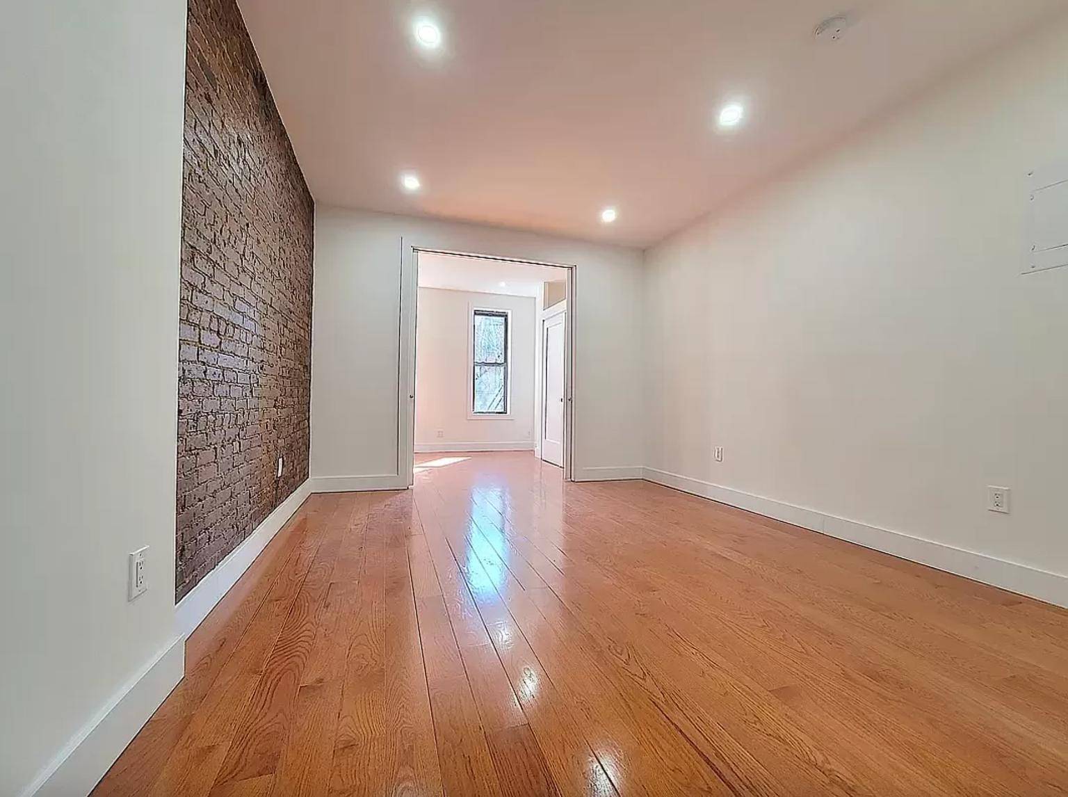 INQUIRE FOR VIDEO AVAILABLE STARTING JUNE 5 Spacious one bedroom, one bathroom in a prime Upper East Side location !