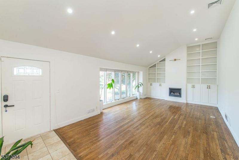 Living Rm