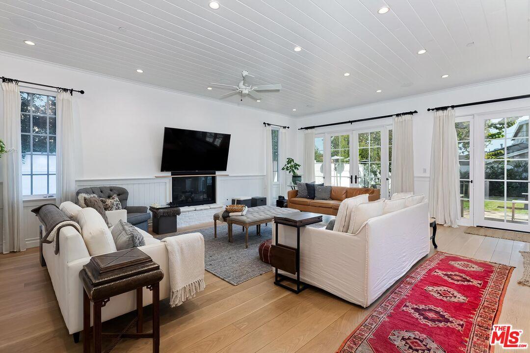 Family room area