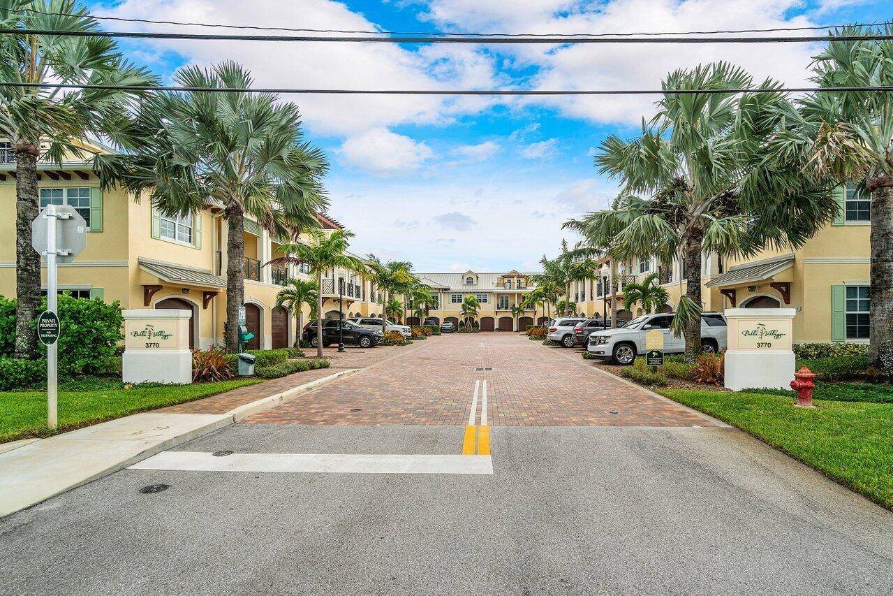 RARE opportunity to own a sixteen 16 unit multifamily complex in the heart of Tequesta, FL.