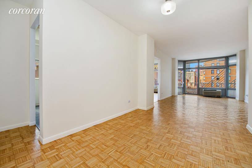 Prime Murray Hill Location centrally located 2 avenues from the 6 train.