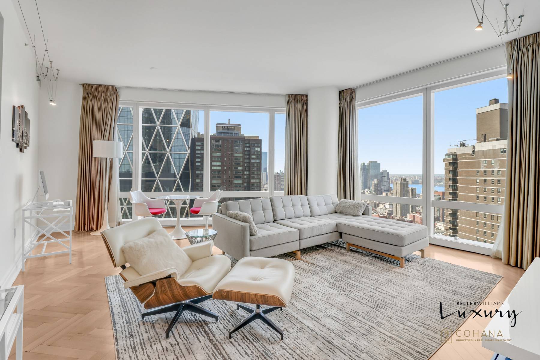 ENJOY PEACEFUL RIVER VIEWS HIGH ABOVE THE HEART OF NYC'S CULTURAL CENTER Ultimate luxury and serenity await you in this oversized split two bedroom retreat.