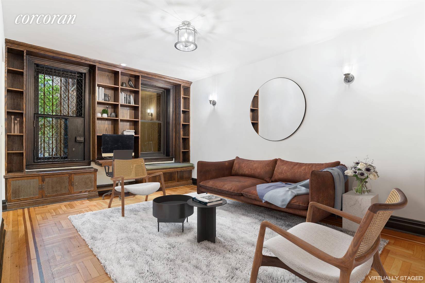 Large prewar thoughtfully renovated 1 bedroom apartment in Crown Heights !