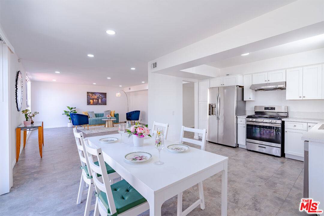 1017 S BEDFORD ST 3BR Beverlywood La