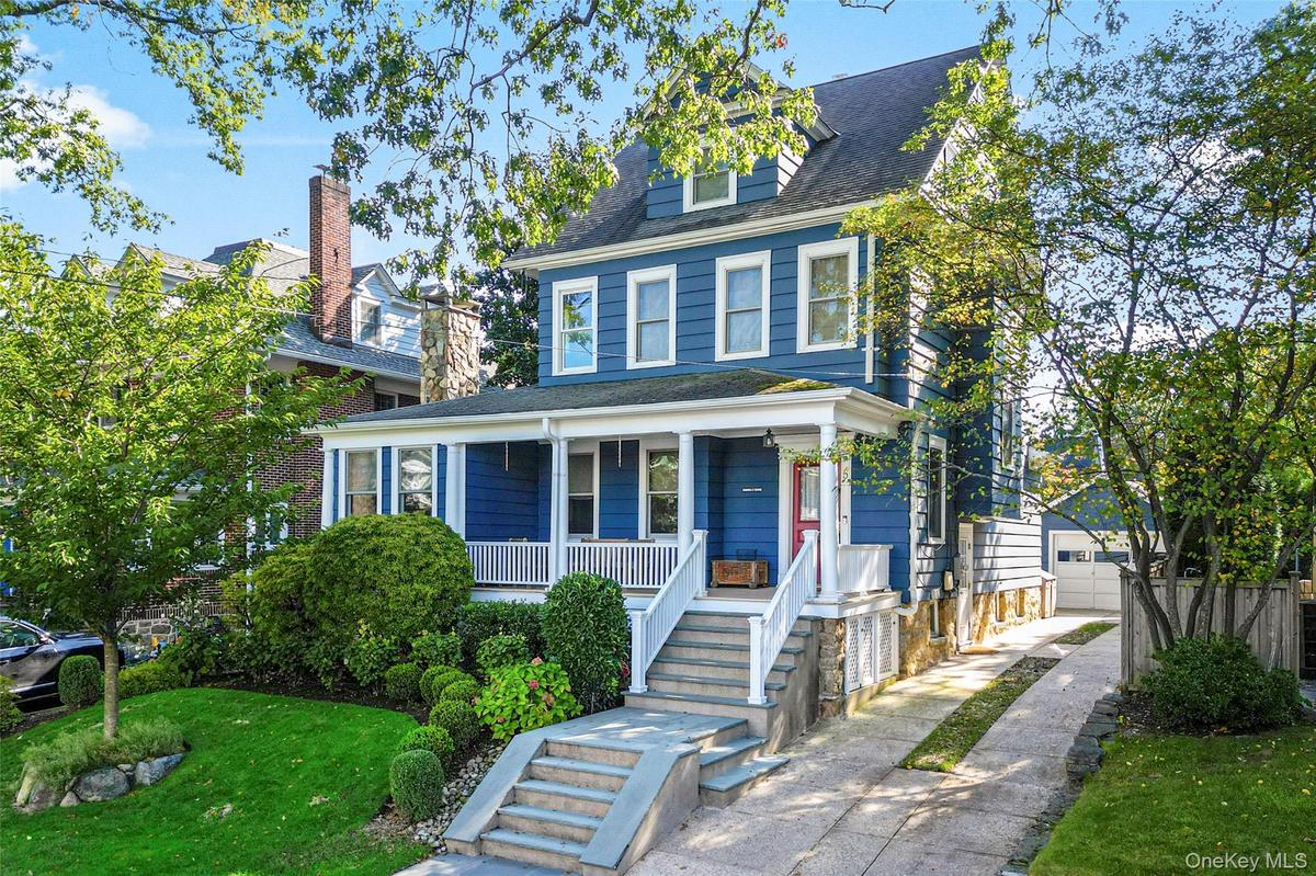 Welcome to 5 Gerlach Place, located on a one-block, quiet street