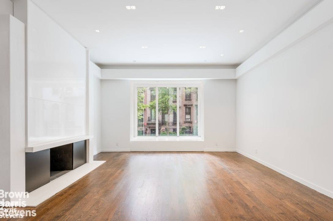 Newly Built 6 story Murray Hill Townhouse For SaleOffered for sale is a 8, 825 square foot newly rebuilt 6 story townhouse on a lovely Murray Hill block.