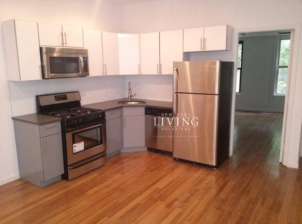 Beautiful renovated huge 4 bedroom 1 bath apartment located steps away from Brooklyn College !