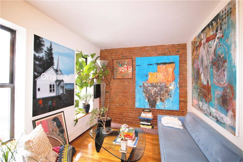 Pet Friendly Park Slope Sunny Quiet 1 Bedroom Townhouse Apartment with a Spacious Bedroom, Open Island Counter Kitchen, Exposed Brick Walls, Hardwood Floors, Renovated Bathroom and Brilliant Sunlight with Treetop ...
