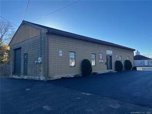 endless possibilities for a single tenant industrial building on road with great exposure