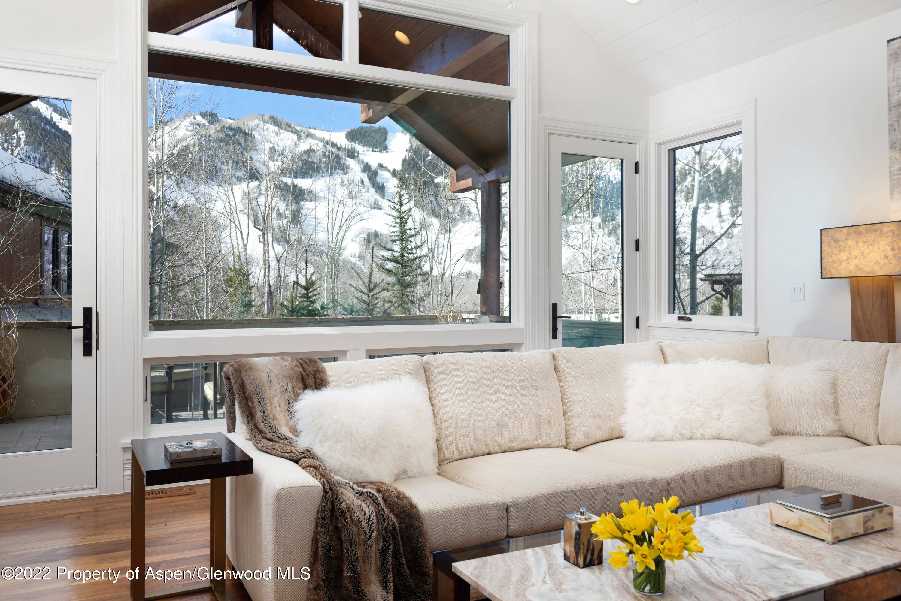 Welcome to your dream home with direct views of Aspen Mountain, find this recently renovated 2019 contemporary retreat in Aspen's Fox Crossing neighborhood.