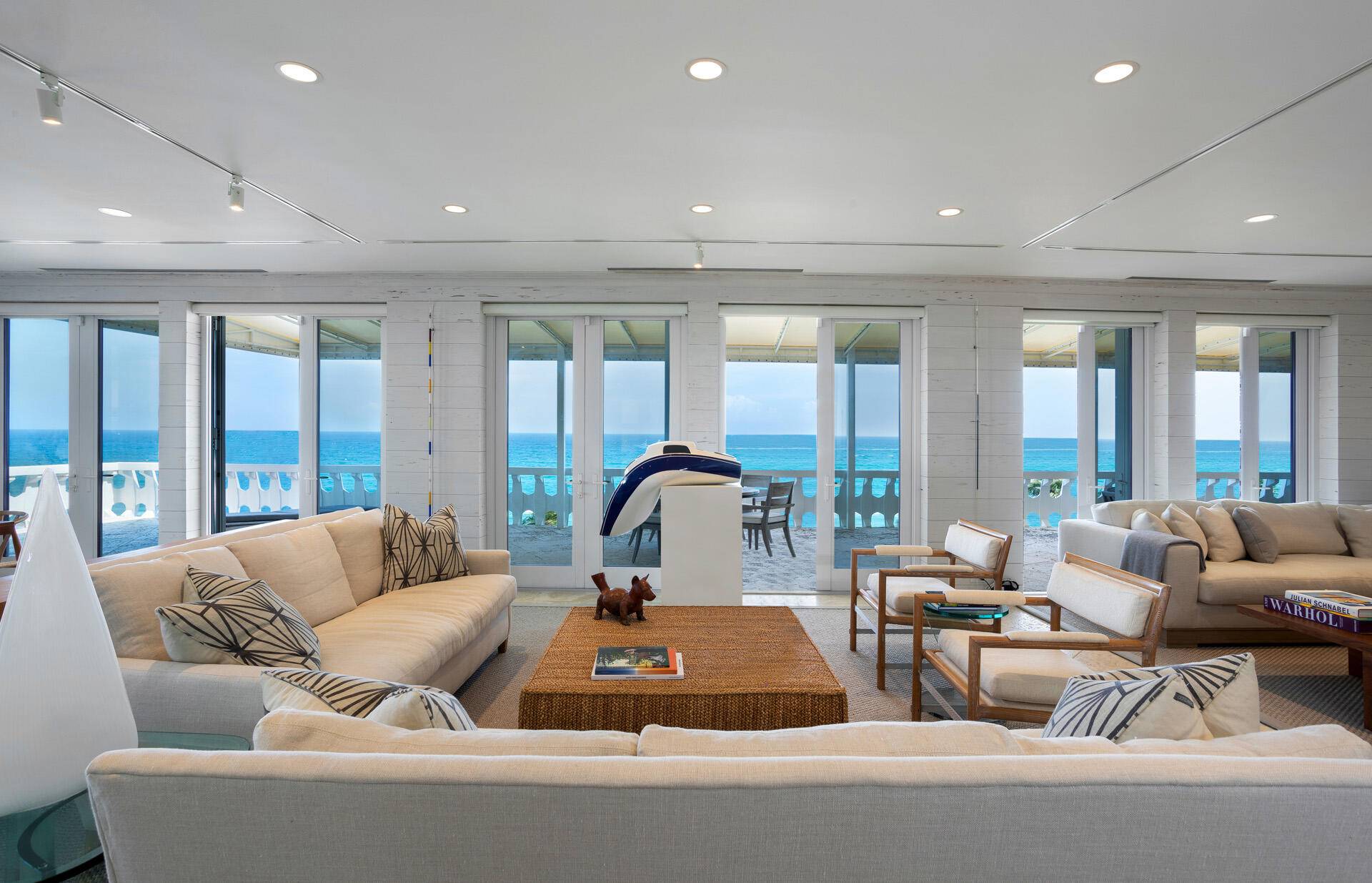 Stunning Penthouse apartment in the coolest mid century building in Palm Beach.