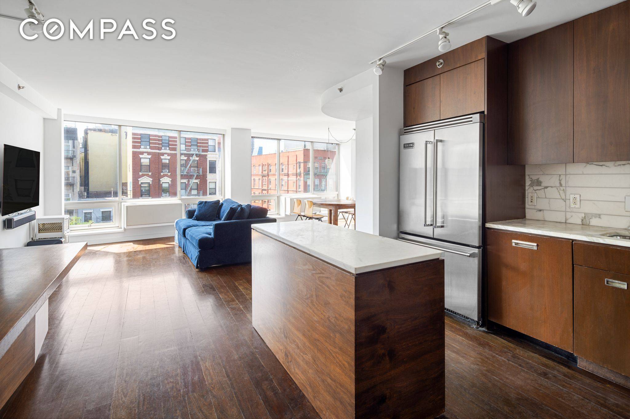 Come live in this spacious 3 bed 3 full bathrooms light filled home in this boutique condominium, where the East Village meets the Lower East Side !