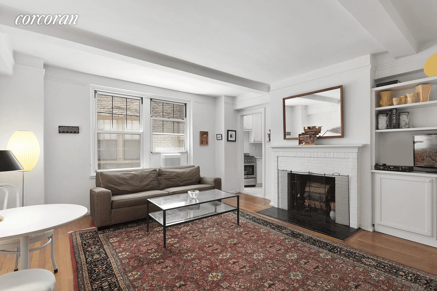 Cozy, charming, extremely quiet and move in ready best describes this well laid out Bing amp ; Bing studio in the heart of the West Village.