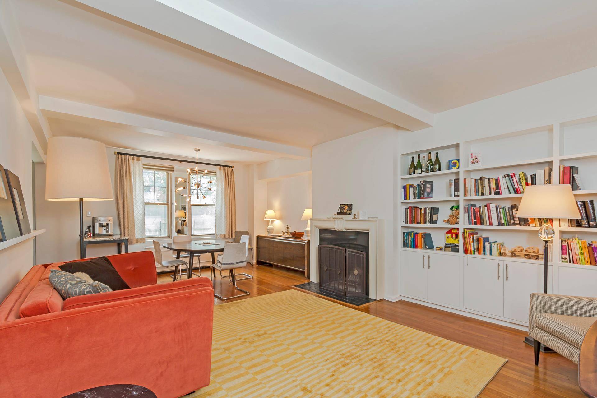 This beautiful Bing amp ; Bing 900 SF prewar condominium one bedroom home resides at 45 Christopher Street, a highly desired building located in the heart of the West Village.