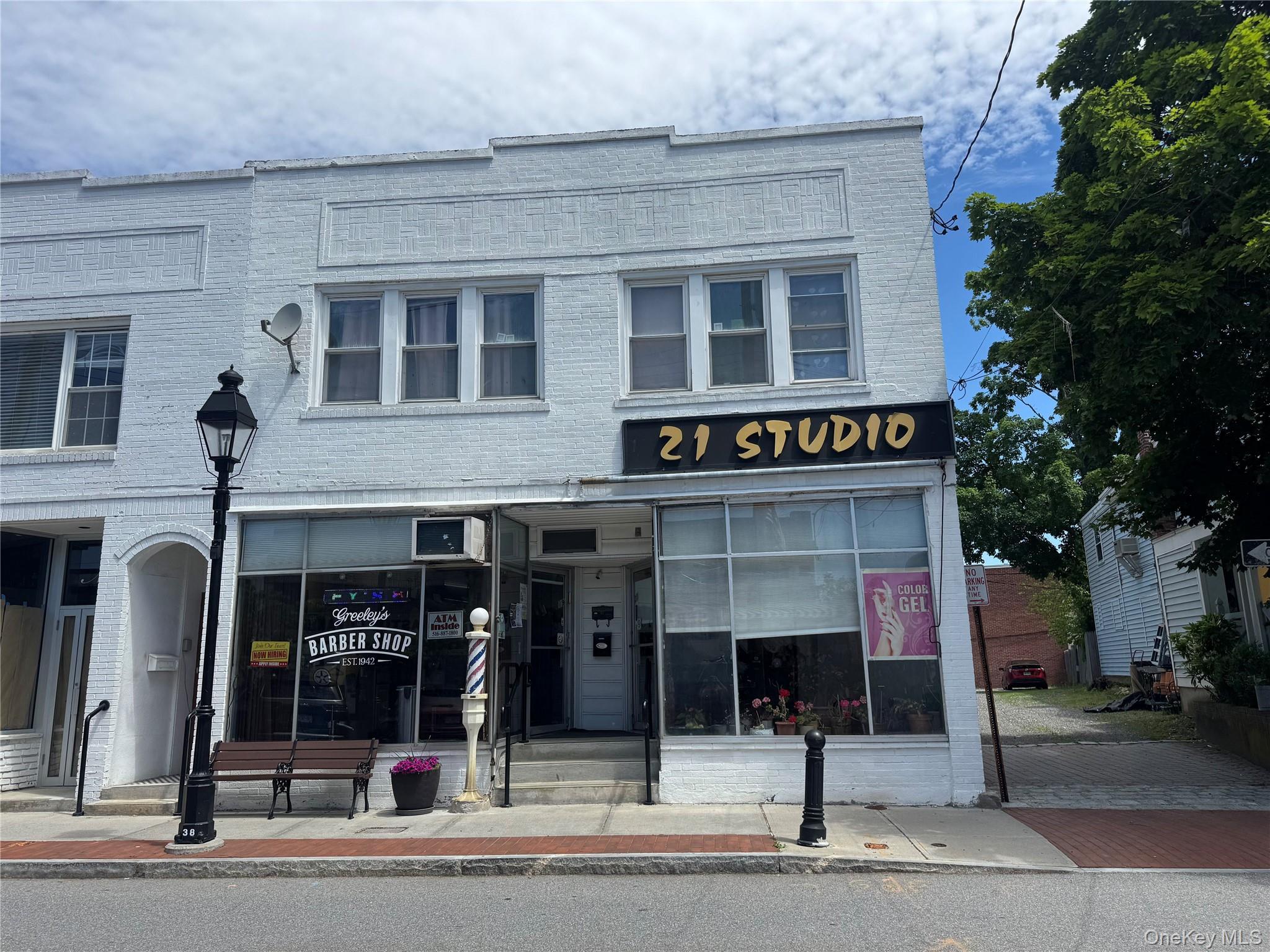 A rare opportunity to own a mixed-use commercial building in the heart of Downtown Chappaqua. Welcome to 21 King Street, an investment property offeri