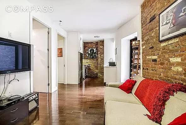 This is the ultimate Meatpacking District three bedroom apartment !