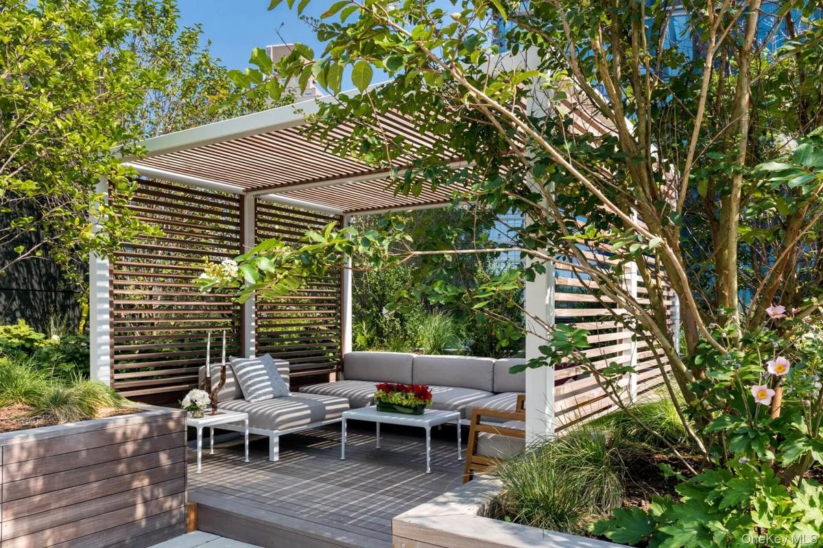 Deck with an outdoor hangout area