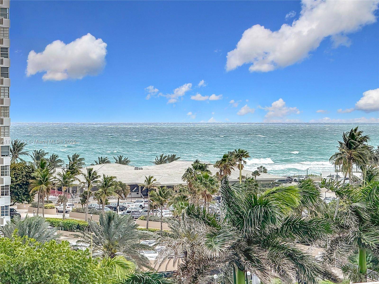 Welcome to Ocean Marine Yacht Club perfectly located on the Intracoastal and just steps from the beach.