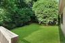 Private area in the back off the deck