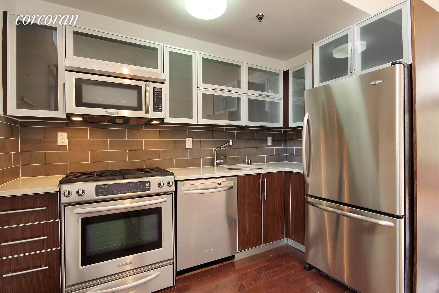 Sleek two bedroom condo located on a lovely tree lined street located in Windsor Terrace.