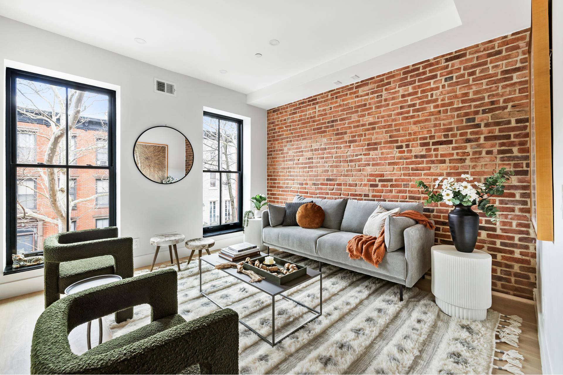 Welcome to 171Luquer Street, in the heart of Carroll Gardens !