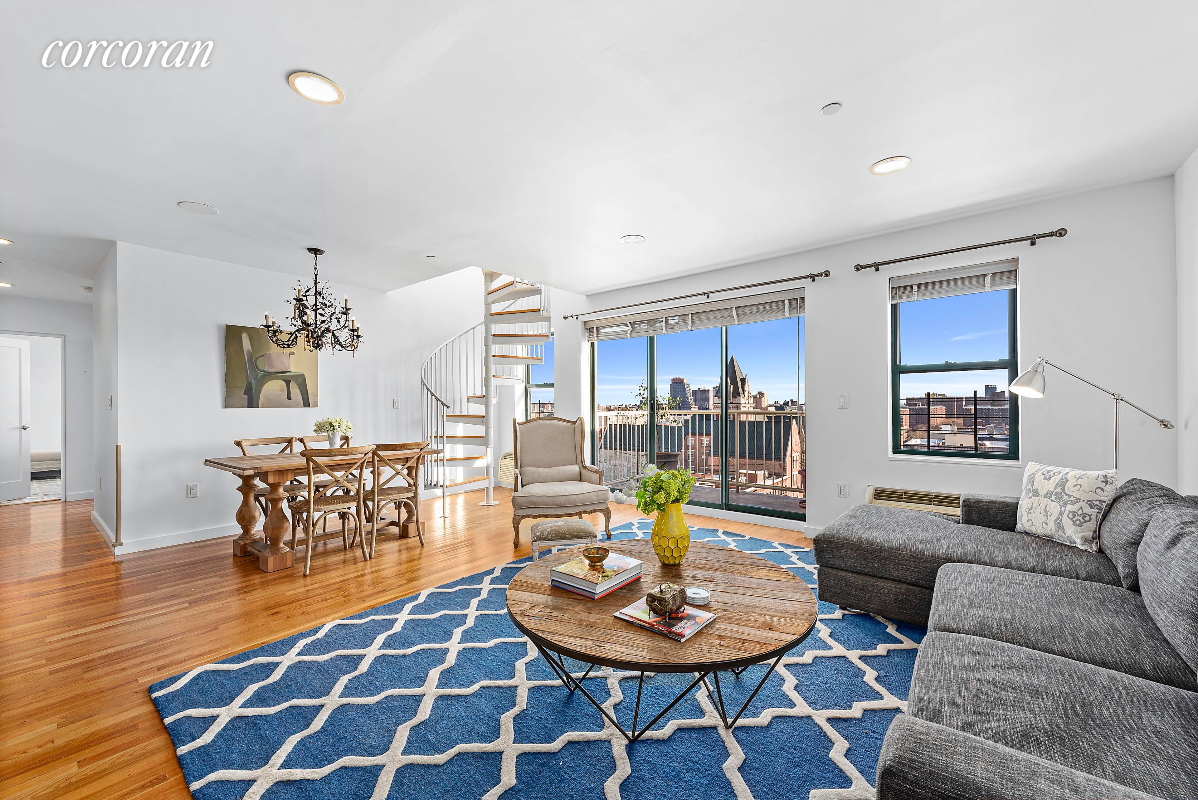 Welcome to this fantastic 2 bedroom 2 bathroom penthouse with an extraordinary private roof deck that has its own kitchen and amazing open views.