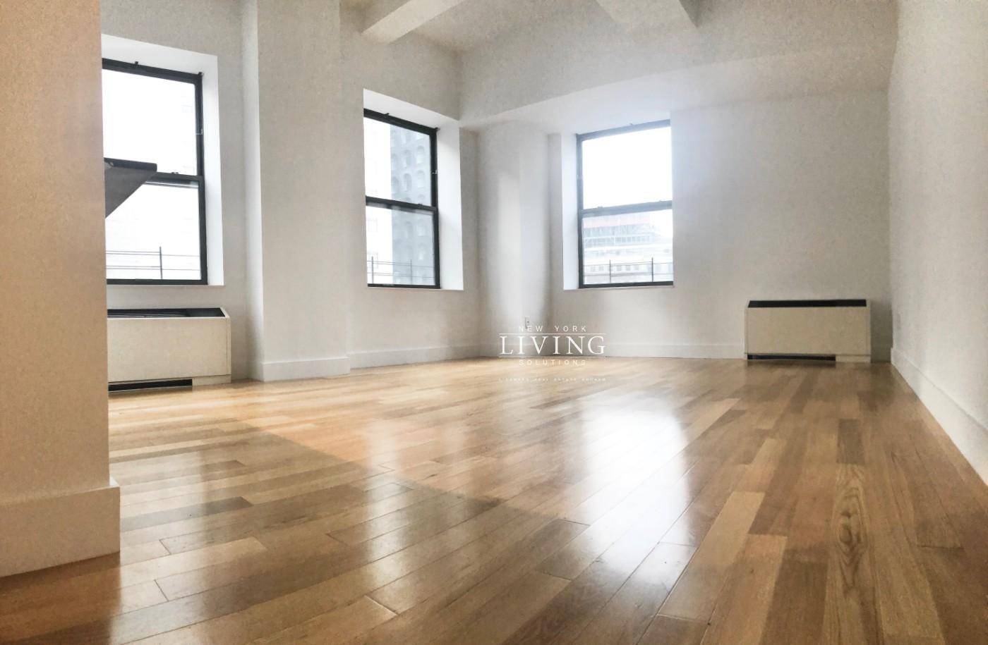 No Broker Fee. Stunning True 2 bedroom 2 full bath luxury loft apartment located on a high floor with north and western exposure.