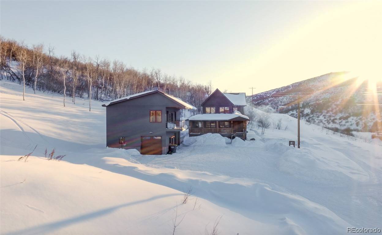 Escape to this South Valley charmer in the Steamboat Springs School District where convenience, outdoor adventure, and beautiful surroundings combine to create the ideal mountain lifestyle.