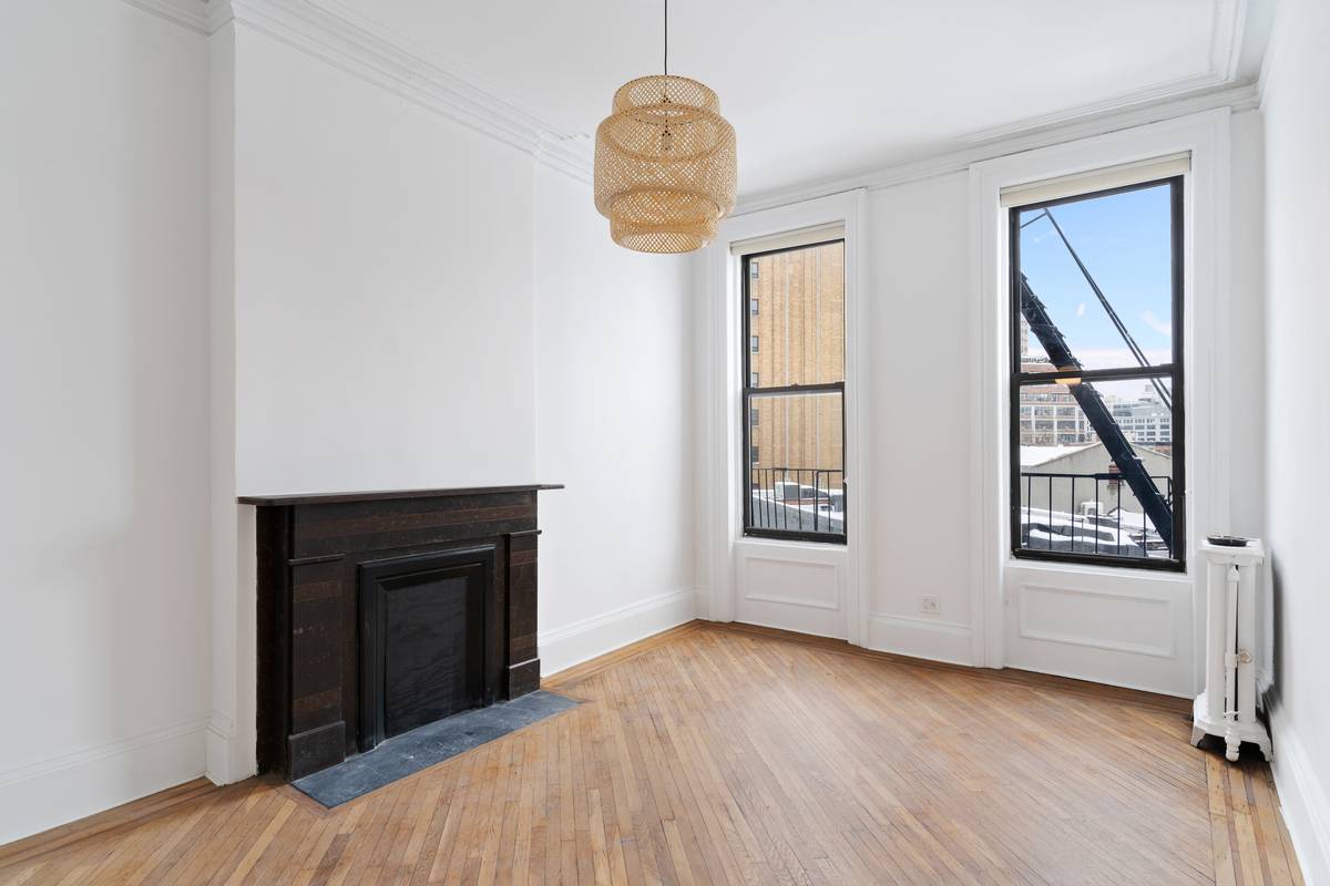 Spectacular 1 Bedroom located in Park Slope.