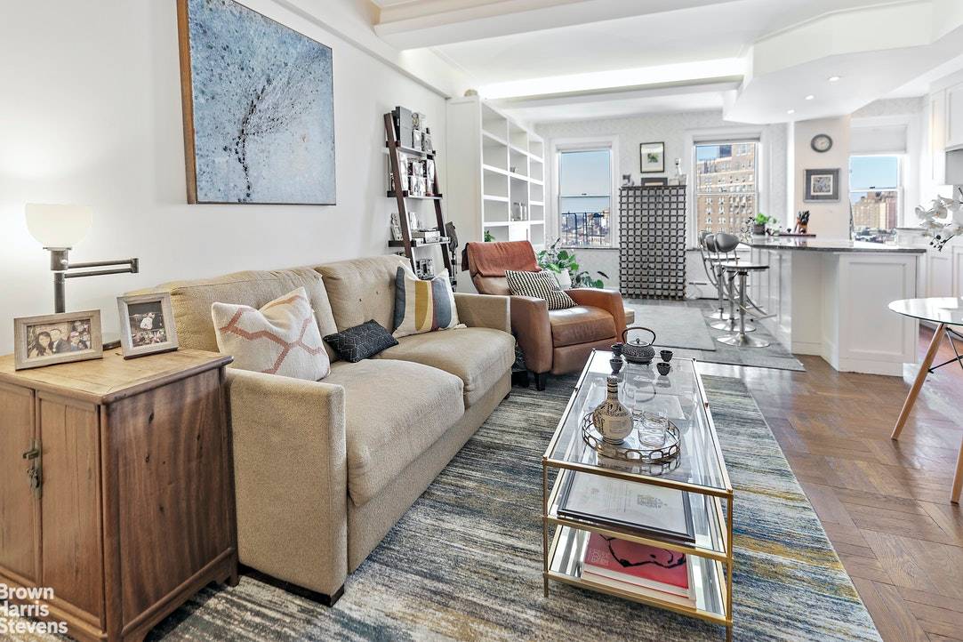 With its elegant renovations and stellar view of Greenwich Village, this is a rare opportunity to own 14D, one of the most coveted lines, since it has not been on ...