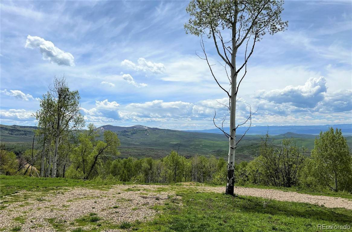 35. 32 acres with some of the best views around in the desirable Quaker Mountain Ranch.