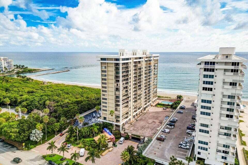 This extraordinary oceanfront unit is strategically positioned to offer one of the most coveted pieces of real estate in Boca Raton and showcases beautiful panoramic views of the Atlantic Ocean ...