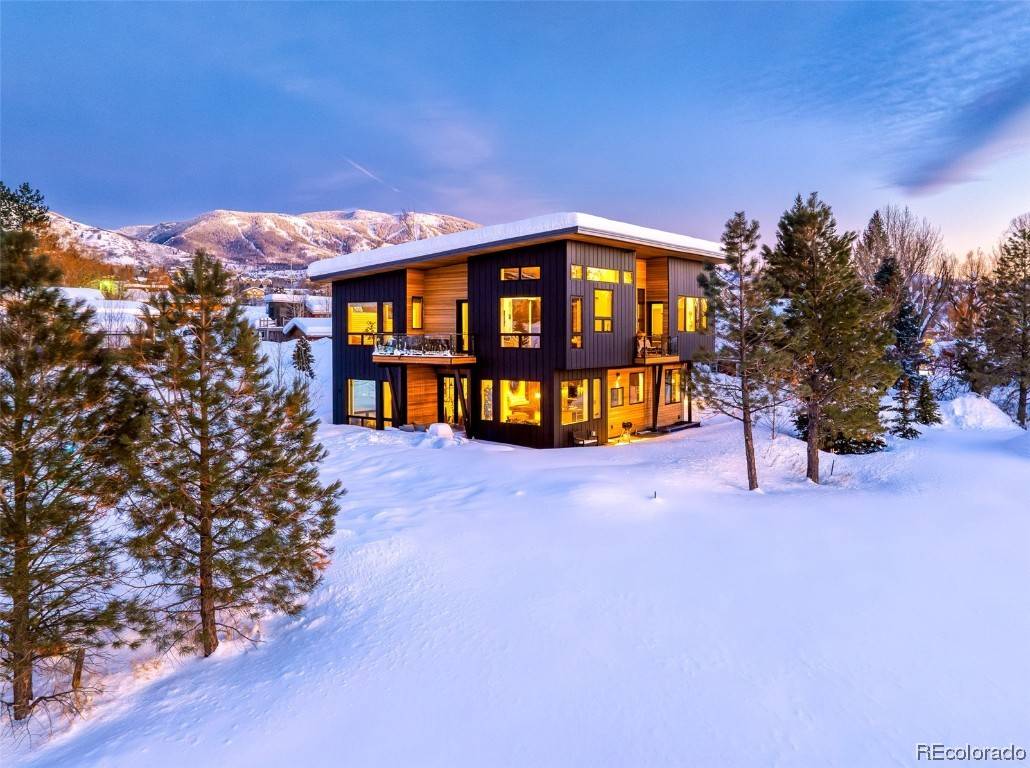 Tucked away in downtown Steamboat, this custom home is a masterpiece of collaboration between a seasoned local contractor and a creative designer.
