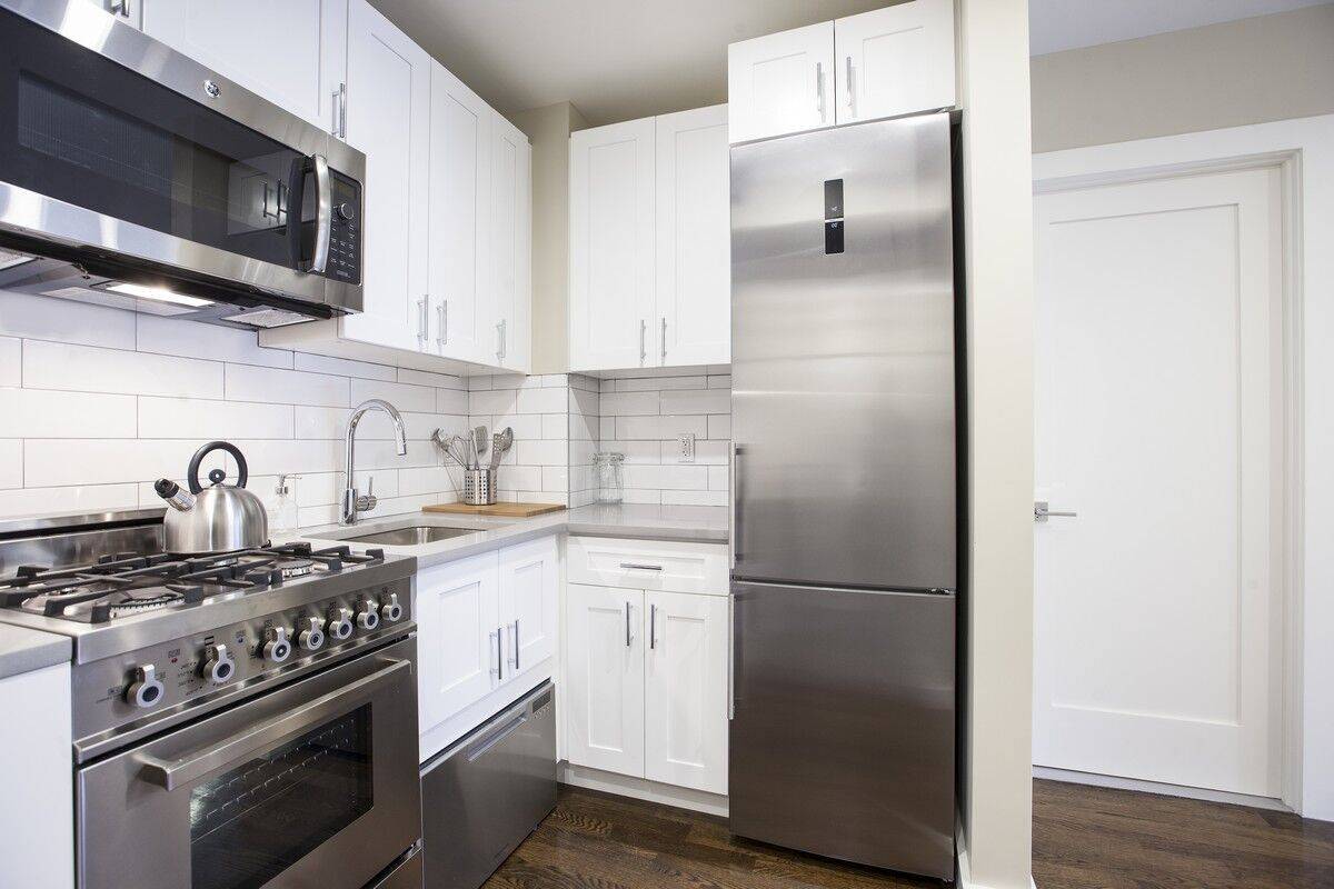 Be one of the first to live in this beautiful, newly renovated studio apartment at 99 Suffolk Street !