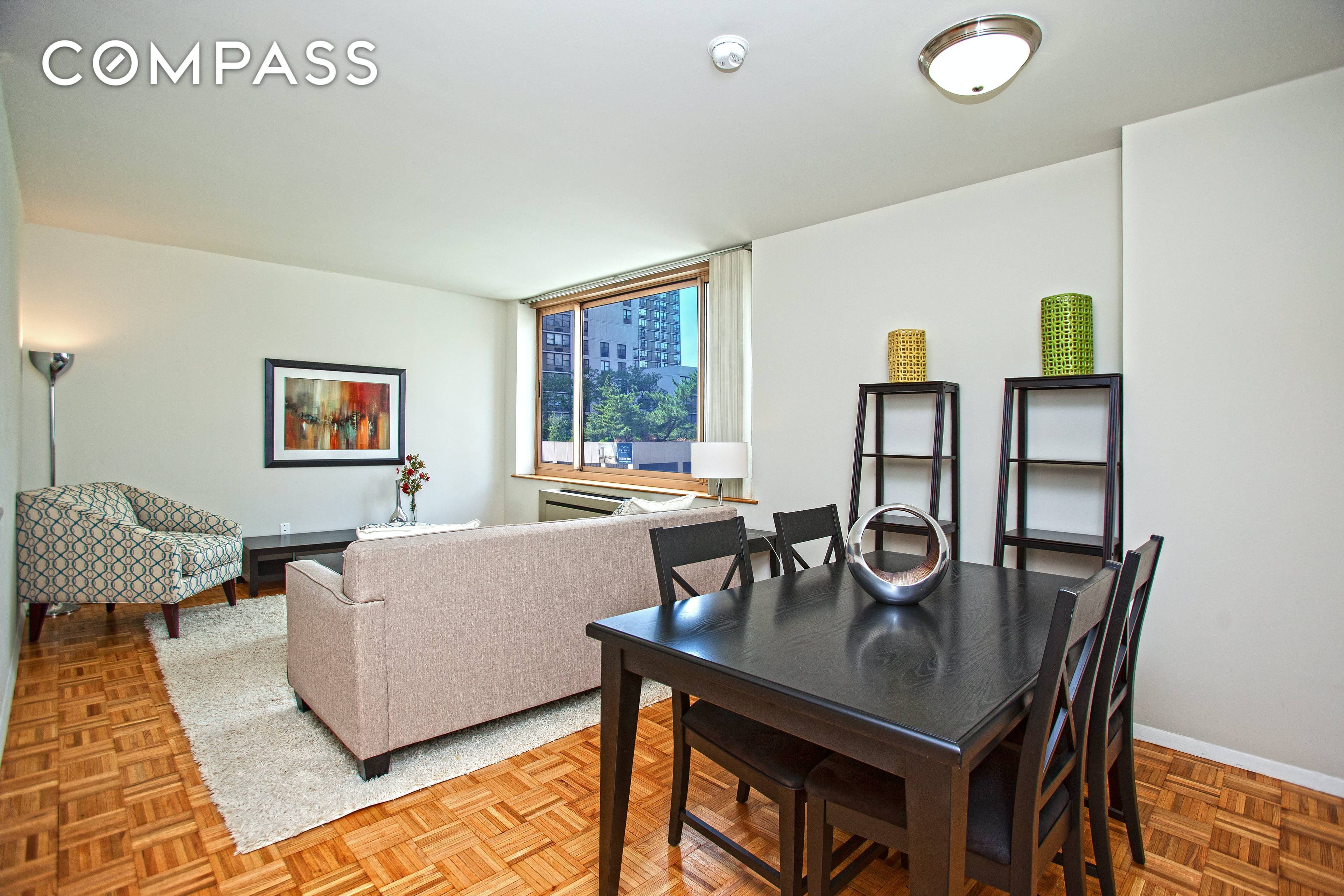 Very large and well laid out One Bedroom in the heart of Battery Park City.