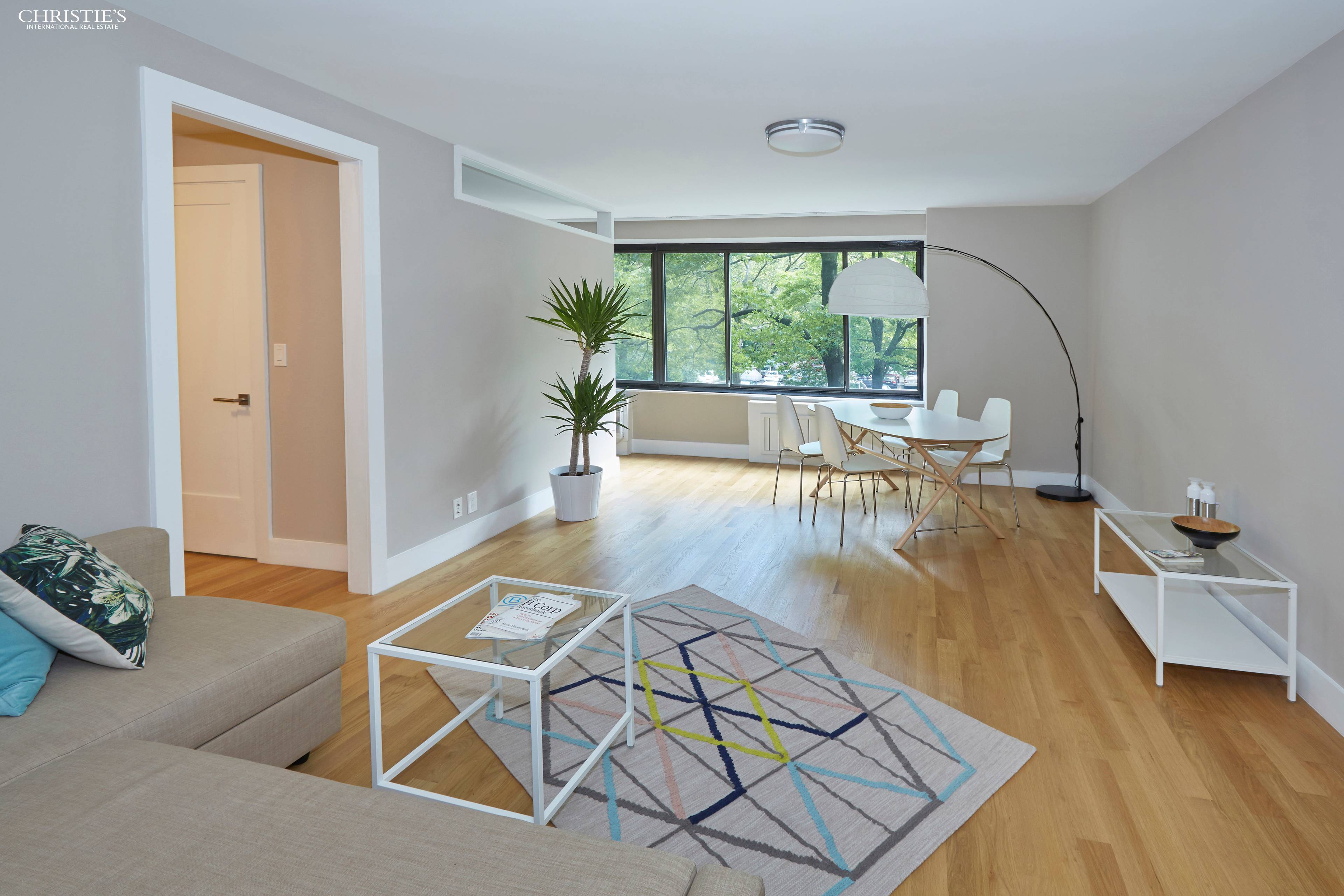 PRISTINE JUNIOR 1 BEDROOM This renovated Junior one bedroom offers open north views with a peek of Central Park, situated within a prime full service condominium.