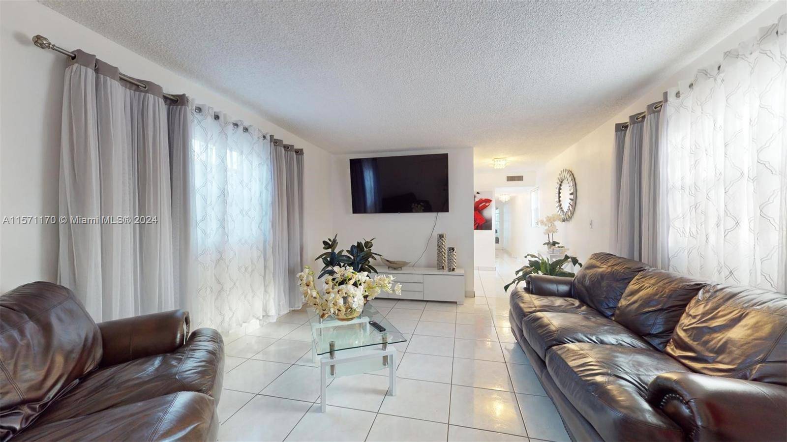 Welcome to this unique home in a desirable Hialeah neighborhood.