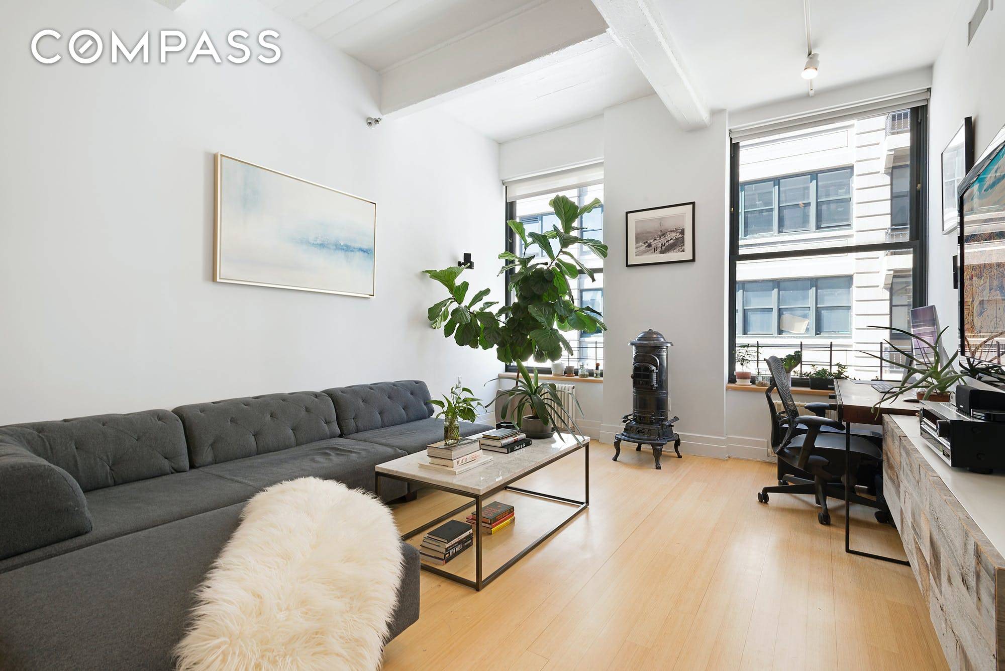 The best loft style living DUMBO has to offer.