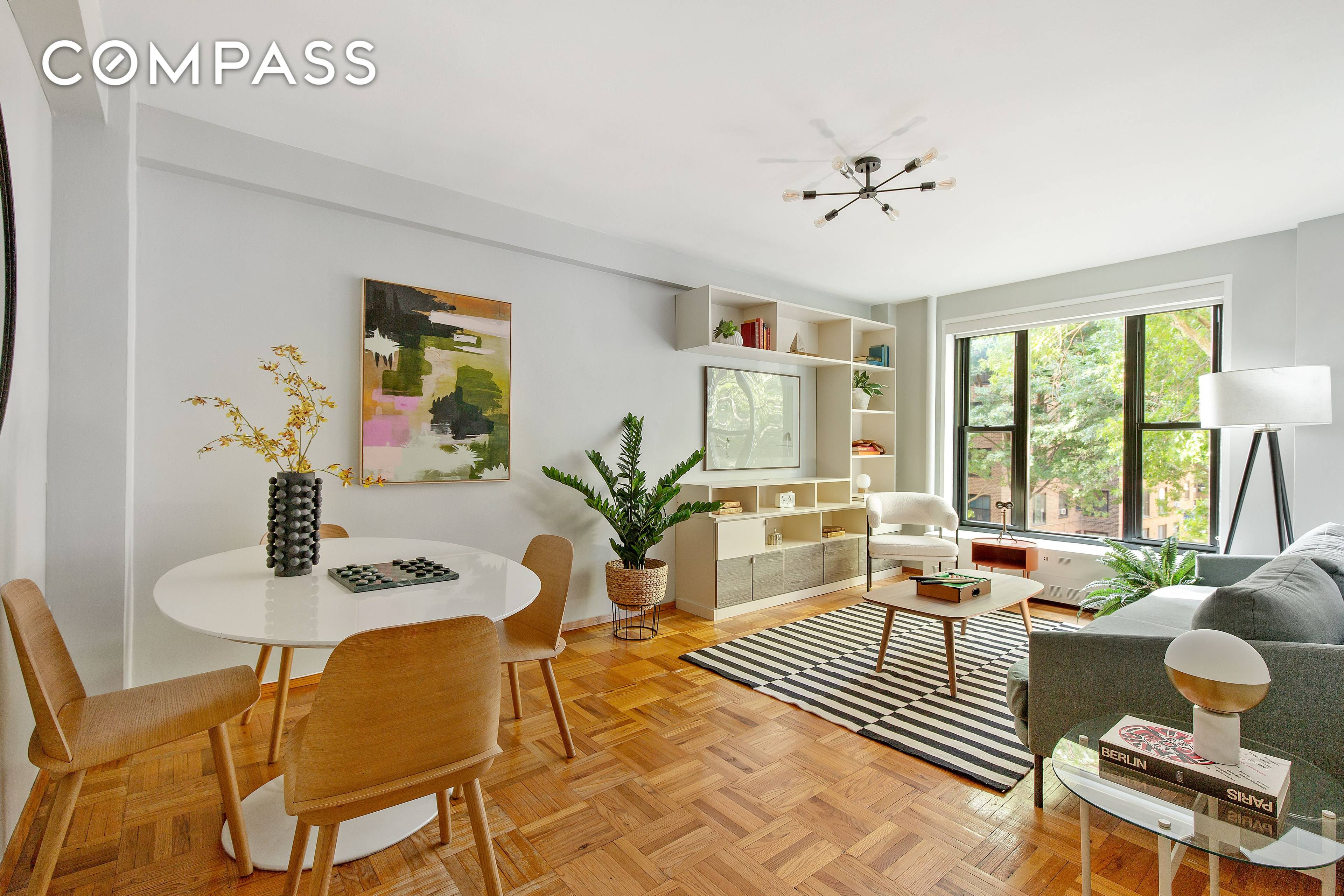 Beautifully renovated 2 bedroom home in the heart of Clinton Hill, Brooklyn.