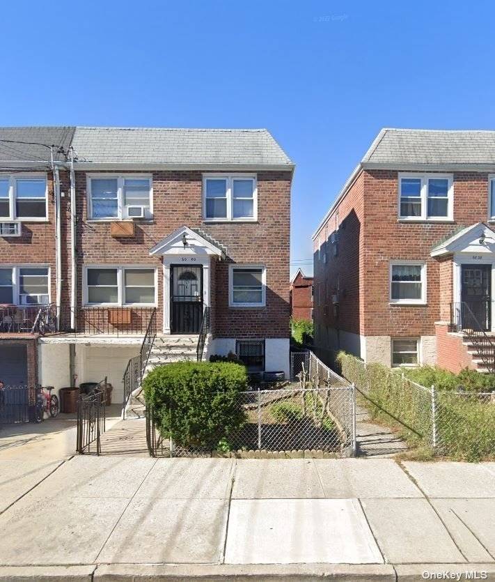 RARE FIND ! 2 FAMLY WITH 3 BEDROOMS OVER 3 BEDROOMS.
