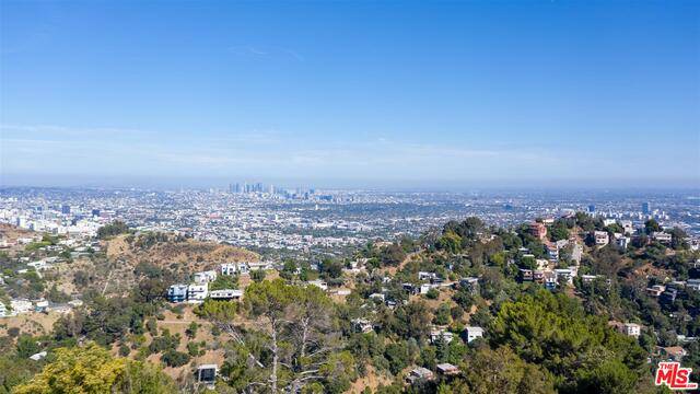 8355   Utica Drive Hollywood Hills East LA