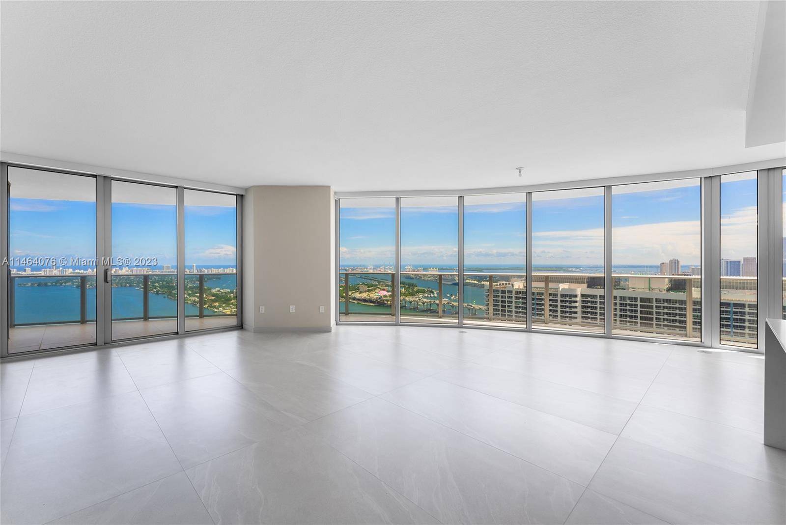 This fabulous 3BR 4BA Southeast corner unit on the 41st floor at Aria On The Bay offers a full wrap around terrace and spectacular panoramic views over the open bay, ...