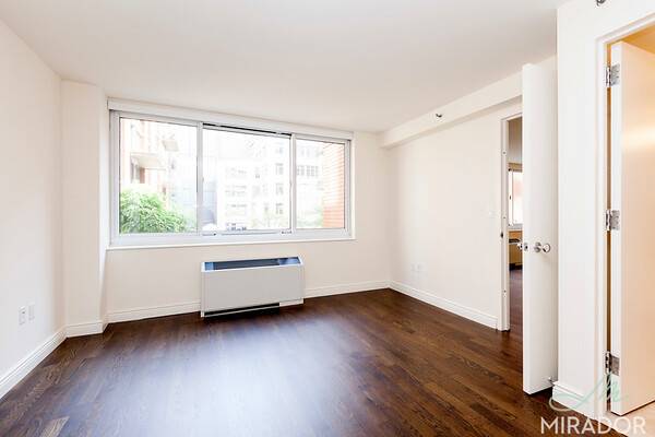 Come see this amazing 1 bedroom in Chelsea's best building, The Caroline !