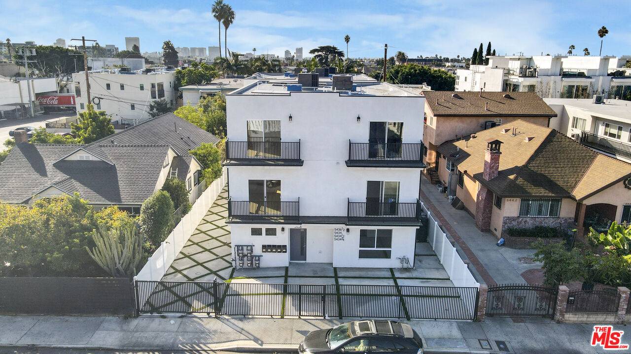 5436 Romaine St 21BR Hancock Park La