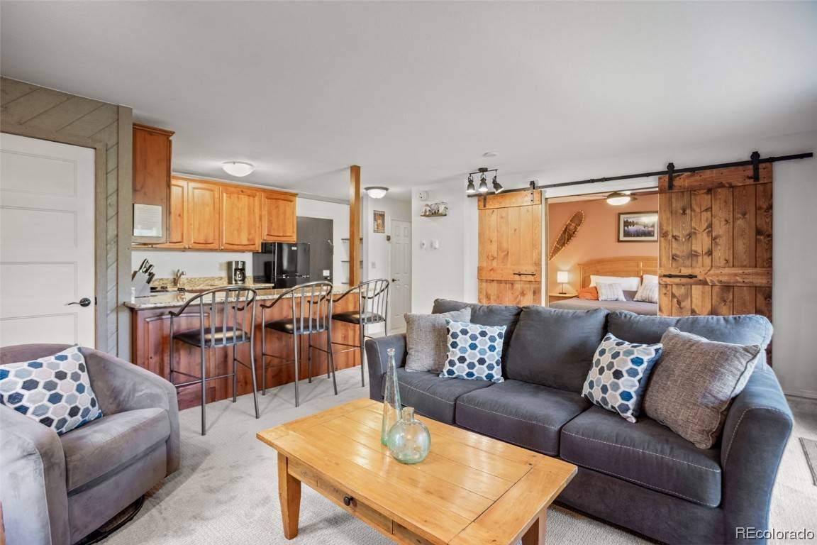 This impressive Ski In condo offers comfort, convenience, and style.